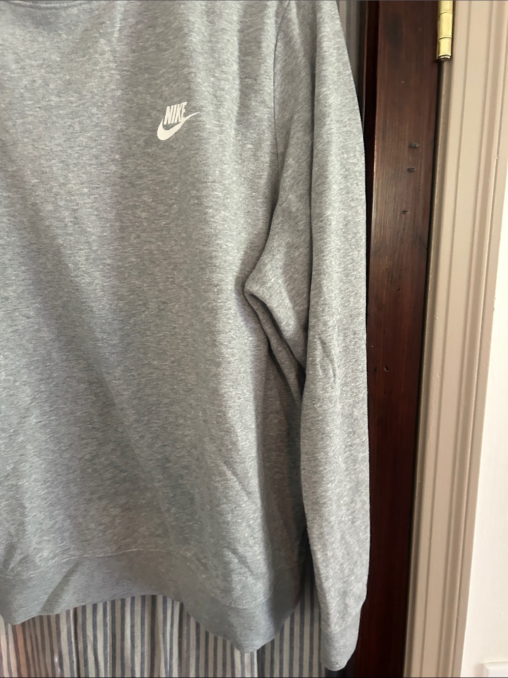 Nike Light Grey Crewneck Sweatshirt with White Swoosh - Picture 3 of 3